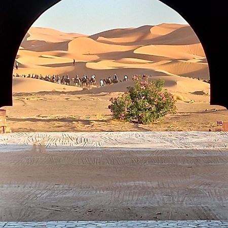 Hotel Etoile Des Dunes Merzouga Bagian luar foto