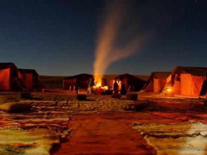 Hotel Etoile Des Dunes Merzouga Bagian luar foto